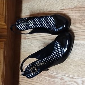 Jessica Simpson shoes size 9B